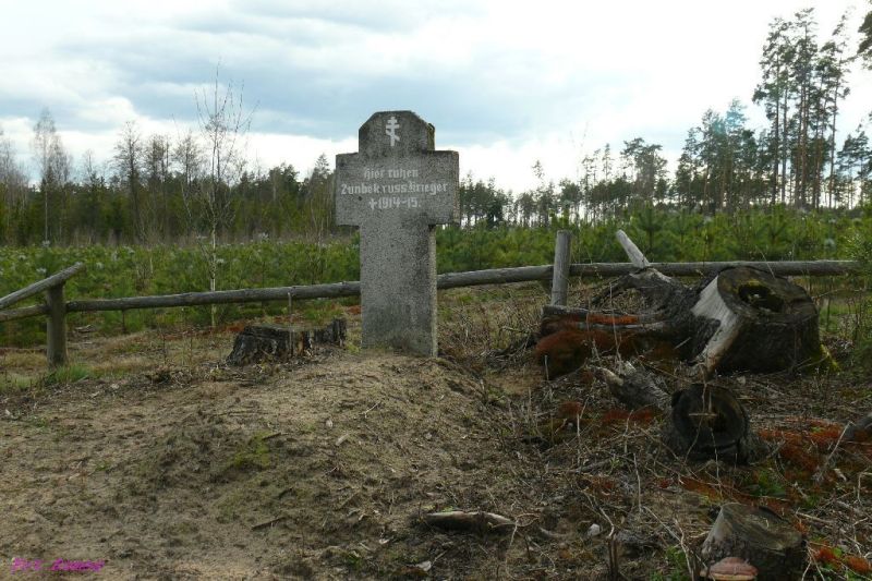 Plik:Pogobie Tylne. Mogiła żołnierzy rosyjskich poległych w 1914-1915 roku.jpg