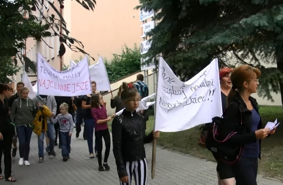 Plik:Protesturzad.jpg