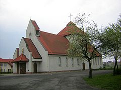 Kościół parafialny. Fot. Marcin N. Źródło: Commons Wikimedia [13.04.2014]