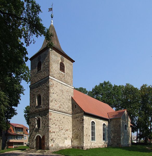 Plik:Kościół pw. w Stradunach 1.jpg