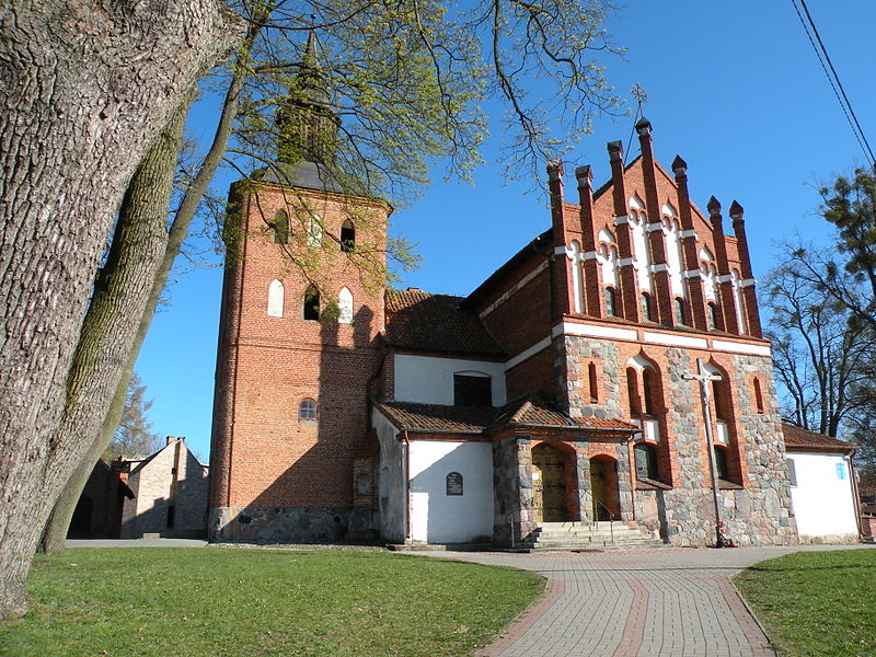 Plik:Kościół w Jonkowie.jpg