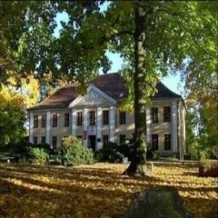 Szkoła Rolnicza w Smojalnach, w której Anna Butajło nauczała przez kilkanaście lat. Źródło: www.powiat-olsztynski.pl