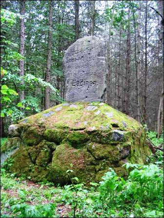 Plik:Pagórki. Kamień Cesarski.jpg