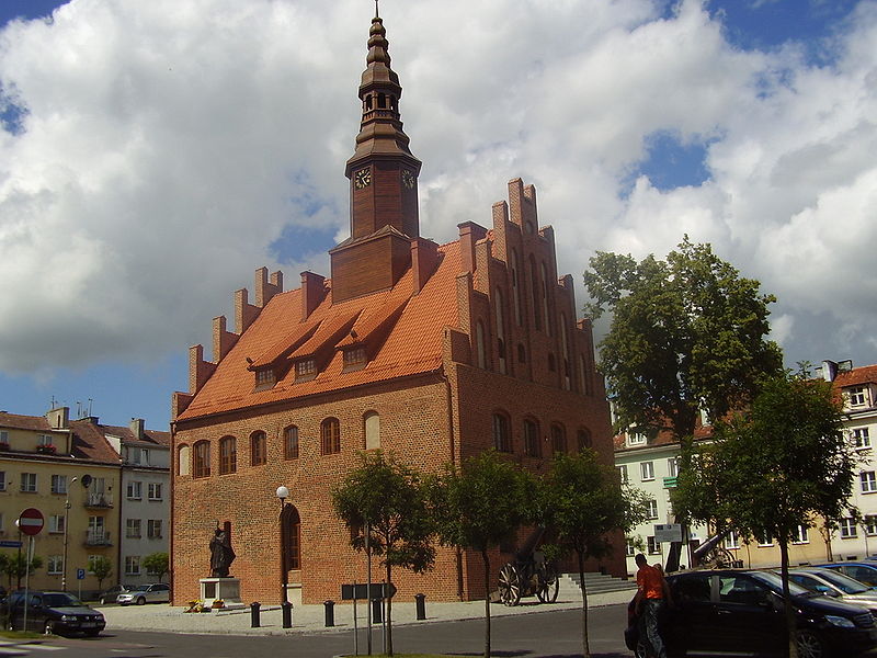 Plik:Ratusz w Morągu.jpg