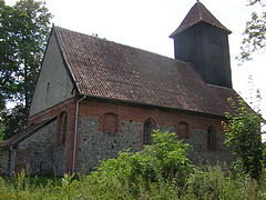 Kościół w Leszczu. Fot. Marcin N. Źródło: File:Kościół Gotycki w Leszczu.jpg – Wikimedia Commons [10.09.2026]