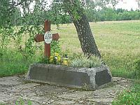 Plik:Grób 1.jpg