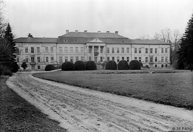 Plik:Pałac w Drogoszach dawniej.jpg