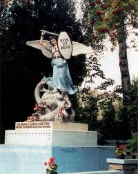 Figura św. Michała Archanioła. Fot. Andrzej Urbański.