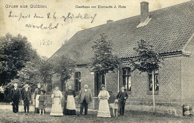 Plik:Zajazd w Gulbie. Pocztówka z początku XX wieku.jpg