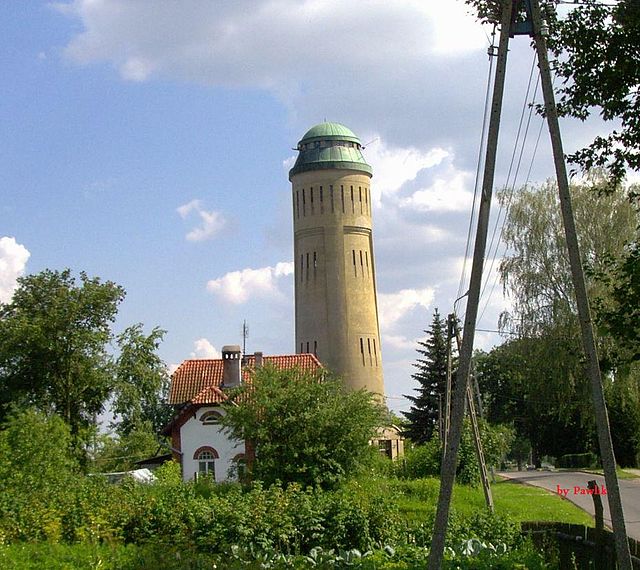 Plik:Wieża ciśnień w Sępopolu.jpg