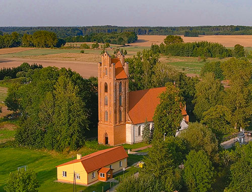 Plik:Tolkowiec.Kościół pw. św. Marcina.jpg