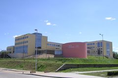 Budynek Wydziału. Źródło: Commons Wikimedia [28.06.2014]