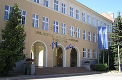 Budynek rektoratu UWM w Olsztynie, źródło: Wikipedia [20.09.2014]