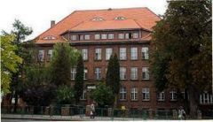 Budynek szkoły. Źródło: www.szkolnictwo.pl