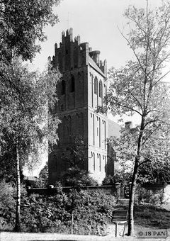 Fasada kościoła. Fot. z 1937 r. Źródło: Ze zbiorów dawnego Urzędu Prowincjonalnego Konserwatora Zabytków Prus Wschodnich w Królewcu. Kolekcja IS PAN