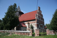Kościół pw. Podwyższenia Krzyża Świętego w Sułowie. Fot. Ludwig Schneider. Źródło: Wikimedia Commons [29.10.2014]