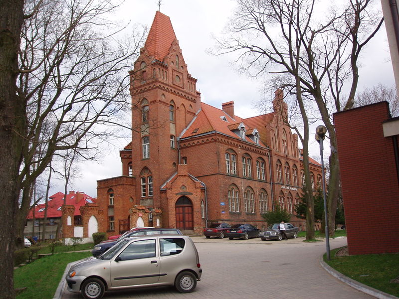 Plik:Olecko zamek.jpg