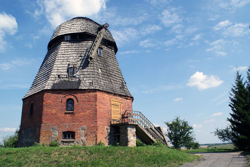 Plik:Besia wiatrak.jpg