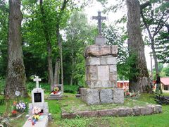Różyńsk Wielki.Pomnik ku czci poległych. Fot. pagi19. Źródło: www.rowery.olsztyn.pl [30.08.2026]