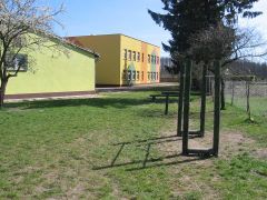 Budynek szkoły. Źródło: Publiczna Szkoła Podstawowa im. I Dywizji Tadeusza Kościuszki w Miłomłynie [07.05.2014]