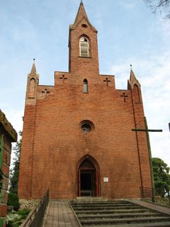 Kościół w Białutach. Źródło:Wikimedia Commons