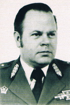 Dr Zenon Trzciński. Źródło: 0 lecie oficerskiego szkolnictwa policyjnego w Szczytnie red. M. Goettel, A. Misiuk, Szczytno 2004 r.