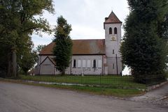 Kościół w Momajnach. Fot. Mieczysław Kalski