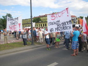 Uczestnicy protestu Źródło: www.wedkarstwotv.pl