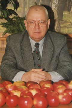 Zdzisław Kawecki w swoim gabinecie. Fot. Janusz Pająk