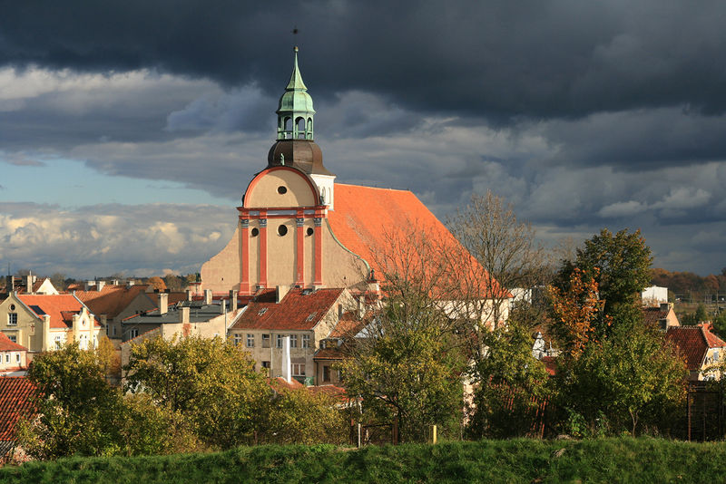Plik:Bisztynek kościół św. Macieja.JPG