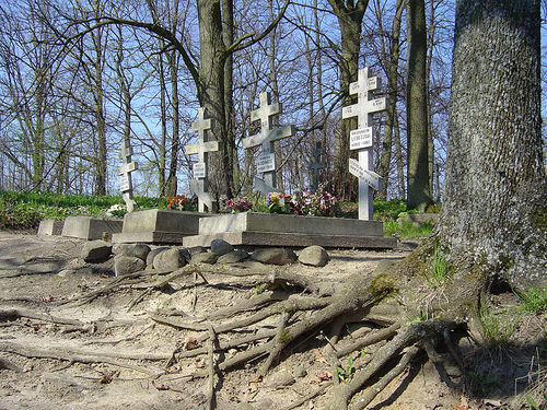 Cmentarz starowierski-świecki w Wojnowie. Fot. Stanisław Kuprjaniuk