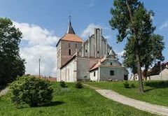 Późnogotycki kościół katolicki. Autor: Adam Kliczek, (CC-BY-SA-3.0). Źródło: File:Szestno, kościół 01.jpg – Wikimedia Commons [11.09.2026]