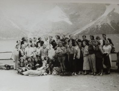 Nad Morskim Okiem . Wycieczka kl 4 a,b. 1957