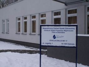 Pikieta w sprawie stacji dializ w Ostródzie. Źródło: www.mediagroupinfo.pl [20.07.2014]