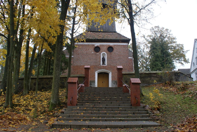 Plik:Parafiaorzechowodobremiasto2.jpg
