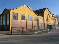 Budynek szkoły. Źródło: www.zsbratian.edupage.org