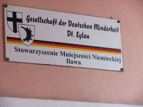 Logo Stowarzyszenia mniejszości niemieckiej w Iławie. Fot. Paulina Jaskuła. Źródło: www.ilawa.wm.pl
