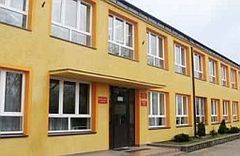 Szkoła w Judzikach. Źródło: www.szkolnictwo.pl [27.08.2026]