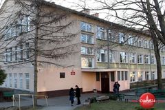 Budynek szkoły. Źródło: www.olsztyn24.com