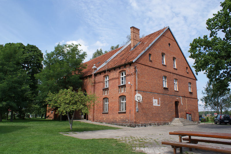 Plik:Świetajno Kościół baptystów.JPG