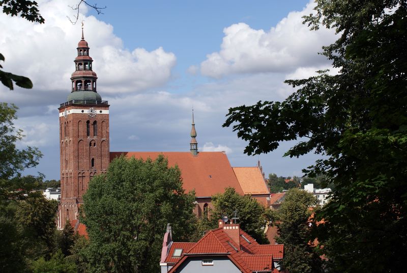 Plik:Parafialidzbarkapostołów.jpg