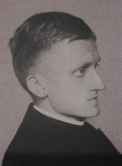 ks. Gerhard Witt Reprodukcja zdjęcia z wystawy o warmińskich męczennikach – Krzysztof Kozłowski
