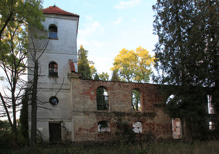 Kościół w Kobułtach © Mirosław Garniec