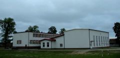 Budynek Zespołu Szkół w Szymanach. Źródło: www.zsszymany.edupage.org