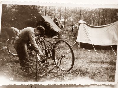 Na Wycieczce rowerowej po Mazurach. 1958