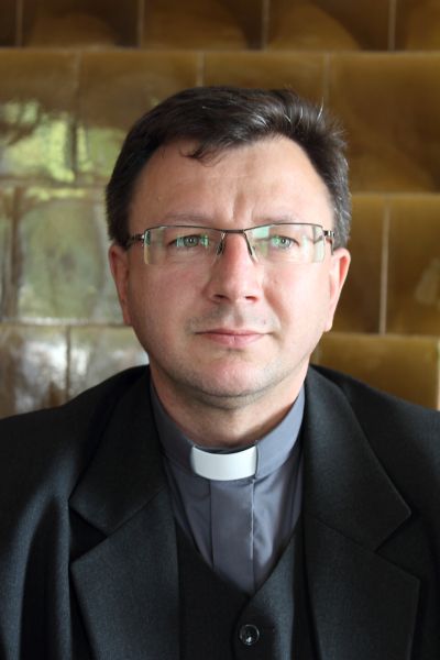 Plik:Ks Salamon.jpg