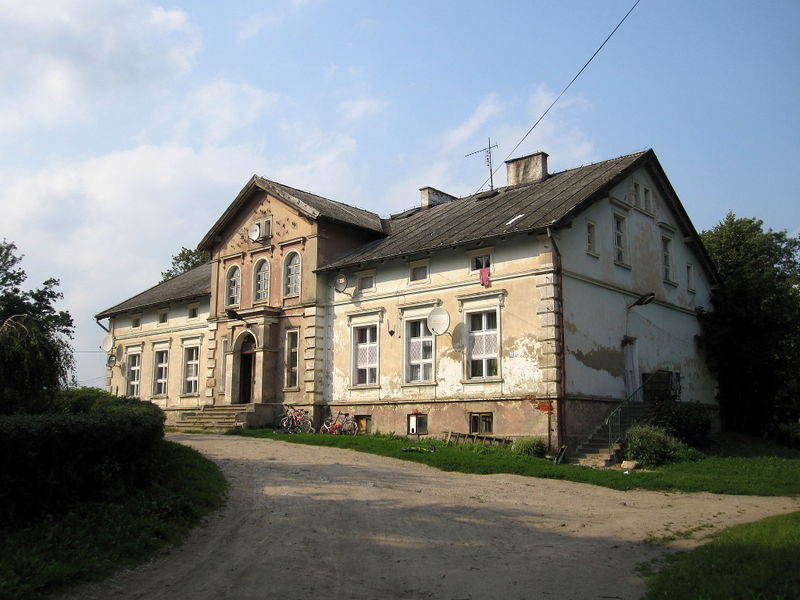Plik:Dwór w Rozogach.jpg