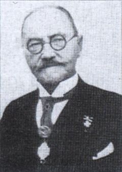 Bernhard Schmeier. Źródło: J. Chłosta, Biografie Niemców z Prus Wschodnich, Olsztyn 2010, s. 146.