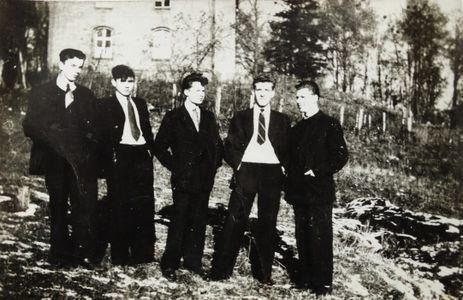 1958. Koledzy LP Mrągowo. Od lewej: Ryszard Jarocki, Jerzy Kosek, Zdzisław Remlein, Tadeusz Sobiech, Chojnacki