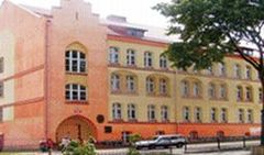Budynek szkoły. Źródło: www.szkolnictwo.pl